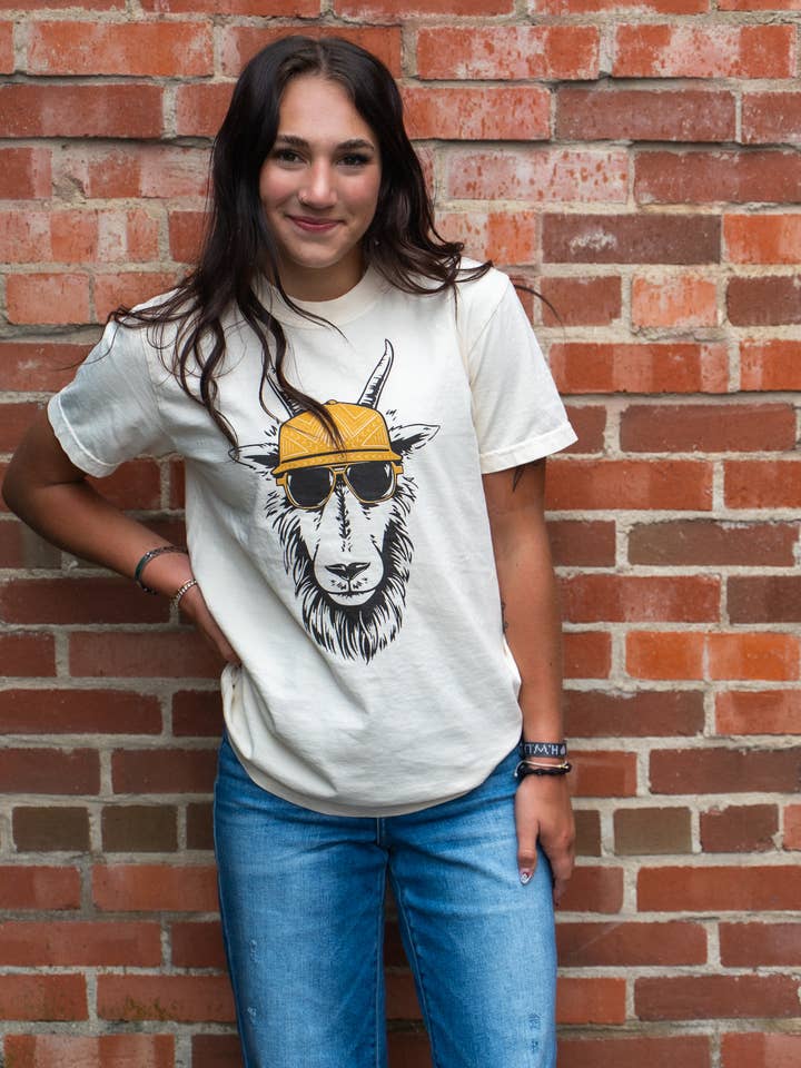 The Montana Scene - Wholesale Screen printed t-shirt – unisex - Oi Billy Unisex Tee - Ivory0