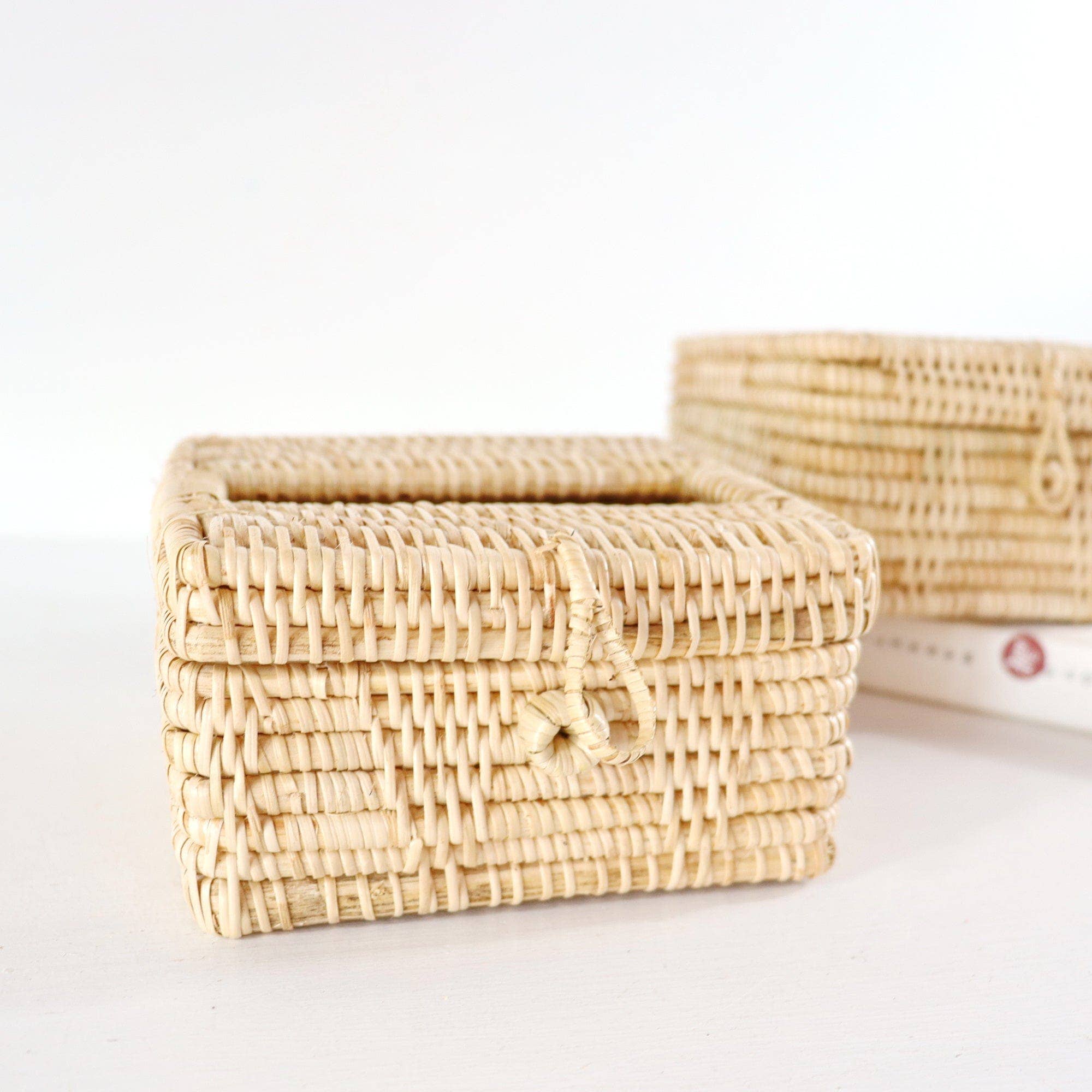 Thaihomeshop – Großhandel Taschentuchbox – Quadratische Taschentuchhülle aus Rattan — A KEE RA7