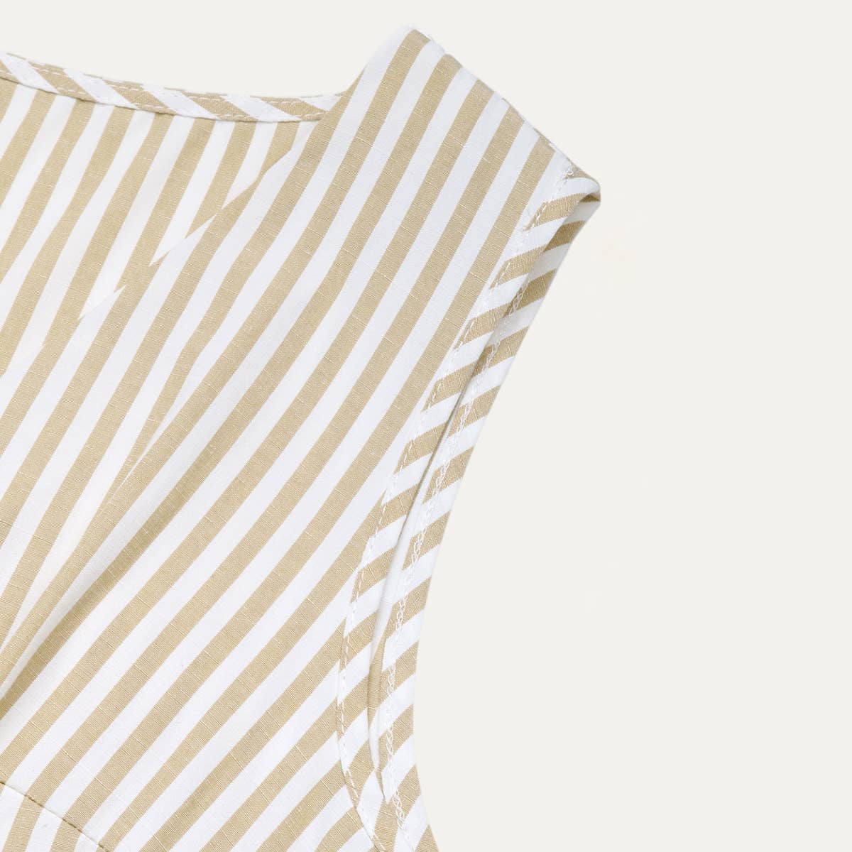 The Moment Collection - Vente Combishort – femme - Combinaison courte à rayures sans manches avec ceinture et col en V, essentielle pour l'été14