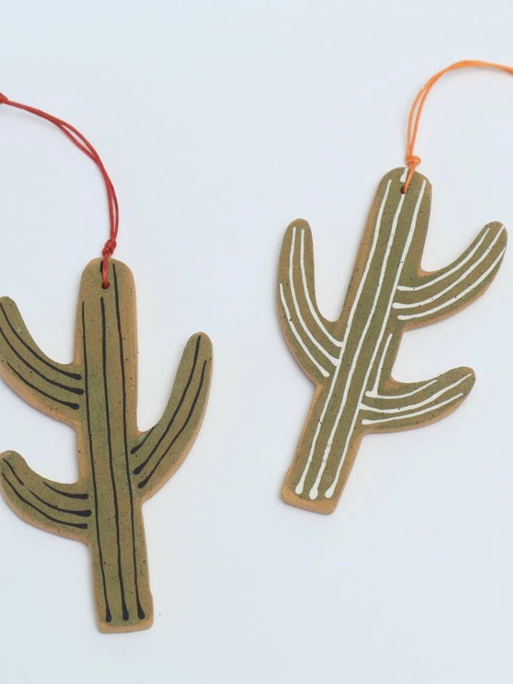 Ornement Saguaro pour la vente par Melville Ceramics