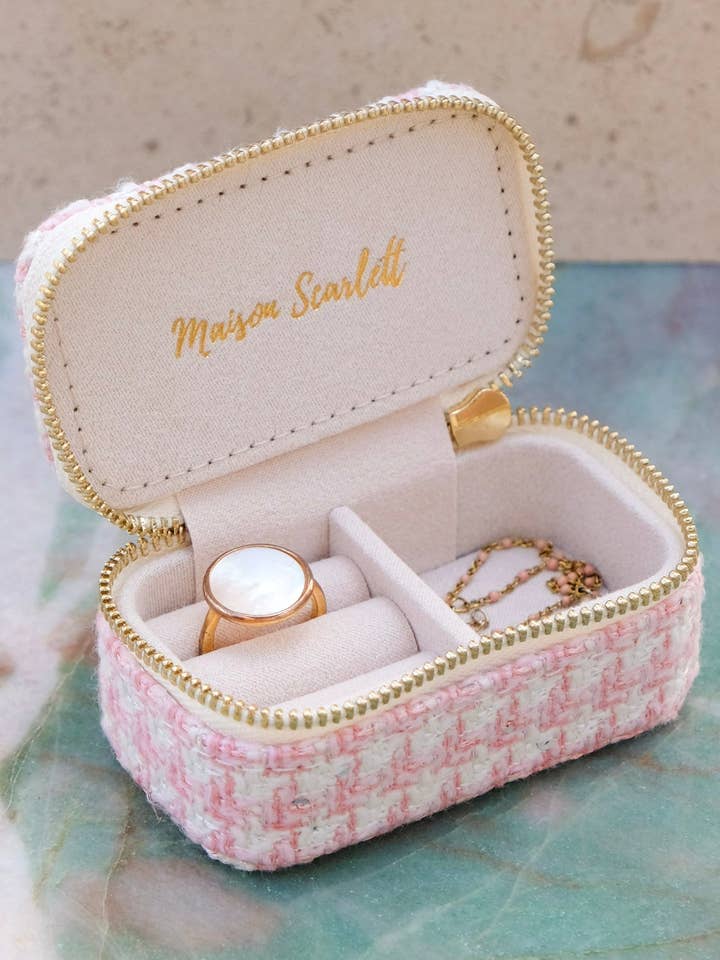Marie houndstooth mini travel jewelry box for wholesale by Maison Scarlett