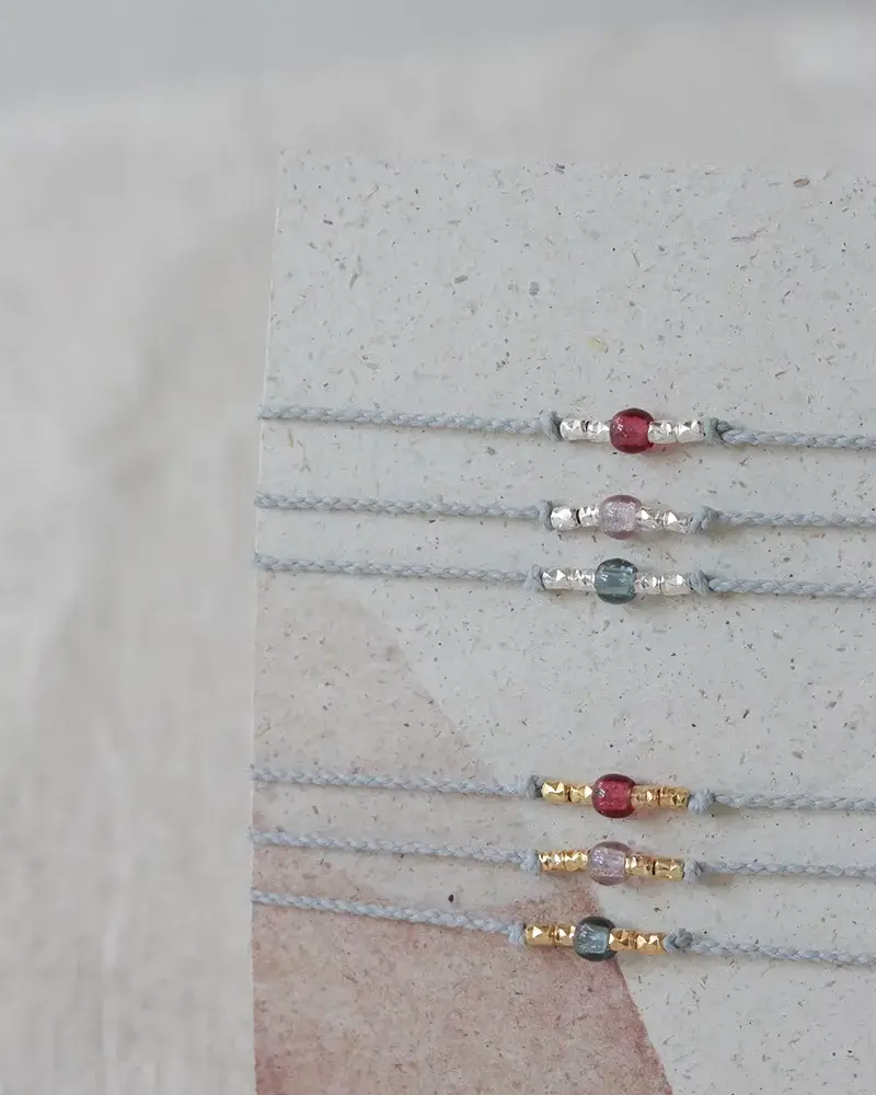 Pikfine eGbR – Engroshandel Perlearmbånd – Glas perlearmbånd „Nila“ /sølv og forgyldt0