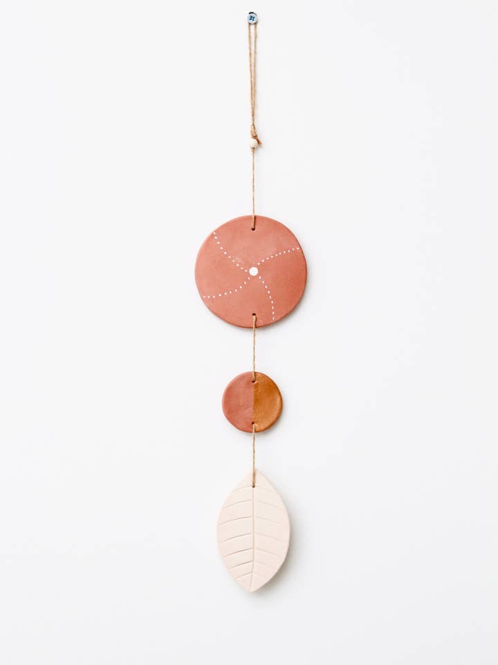 Ceramic wall hanger for wholesale by Poca Ceramics