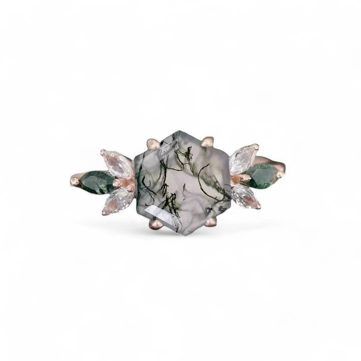 Bague hexagonale en agate mousse pour la vente par GEMPARA