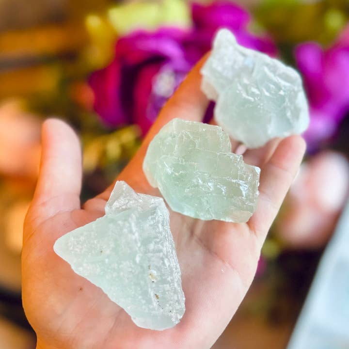 Fluorite aqua, fluorite menthe de la mine de Manaoshan Mountain, Hunan, Chine, FLUORITE BLEU CLAIR pour la vente par Mandala Gems