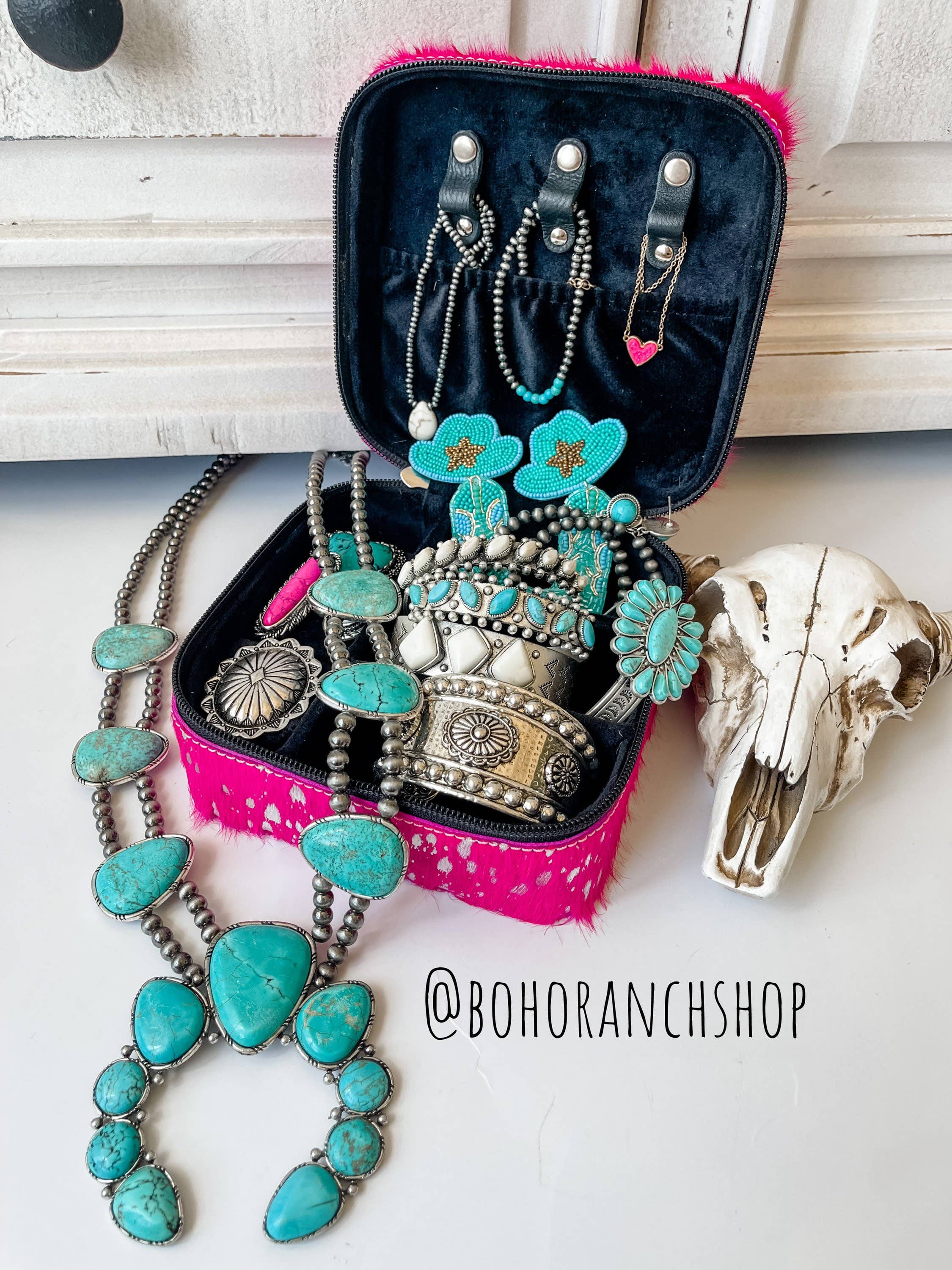 Boho Ranch Shop - Vente Boîte/rangement à bijoux - Boîte à bijoux en cuir de peau de vache western - rangement de voyage5
