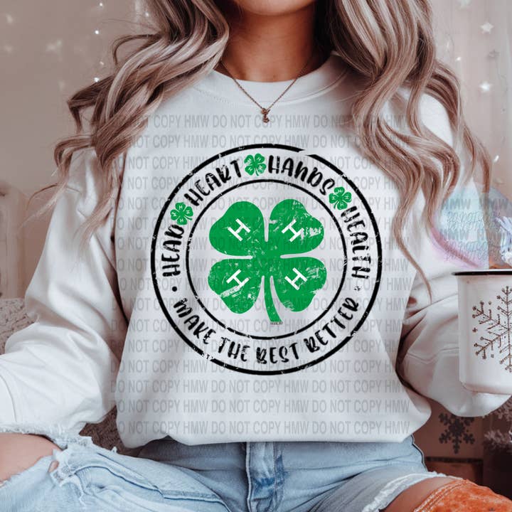 Sweatshirt Trèfle à 4 Feuilles pour la vente par Hot Mess Apparel