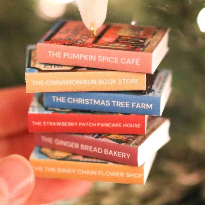 Drömhamn Mini Bokstapelprydnad för wholesale av The Sticker Shop