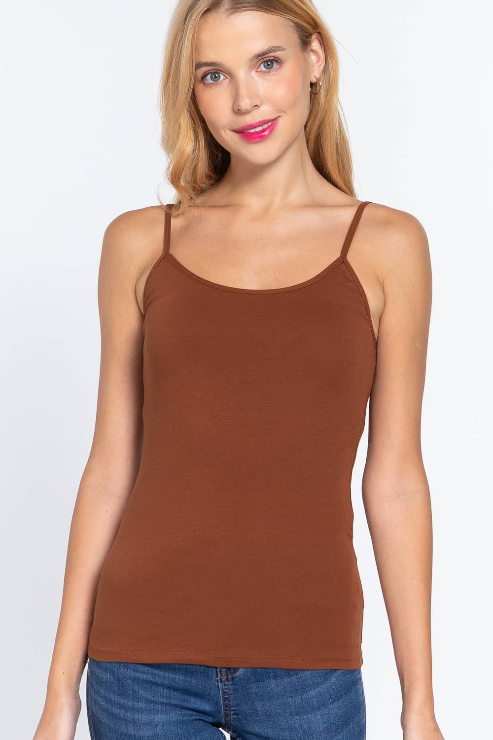 Active Basic | Active USA - Wholesale Camisole - Dames - Eenvoudig verstelbare cropped cami met spaghettibandjes en plankbeha22