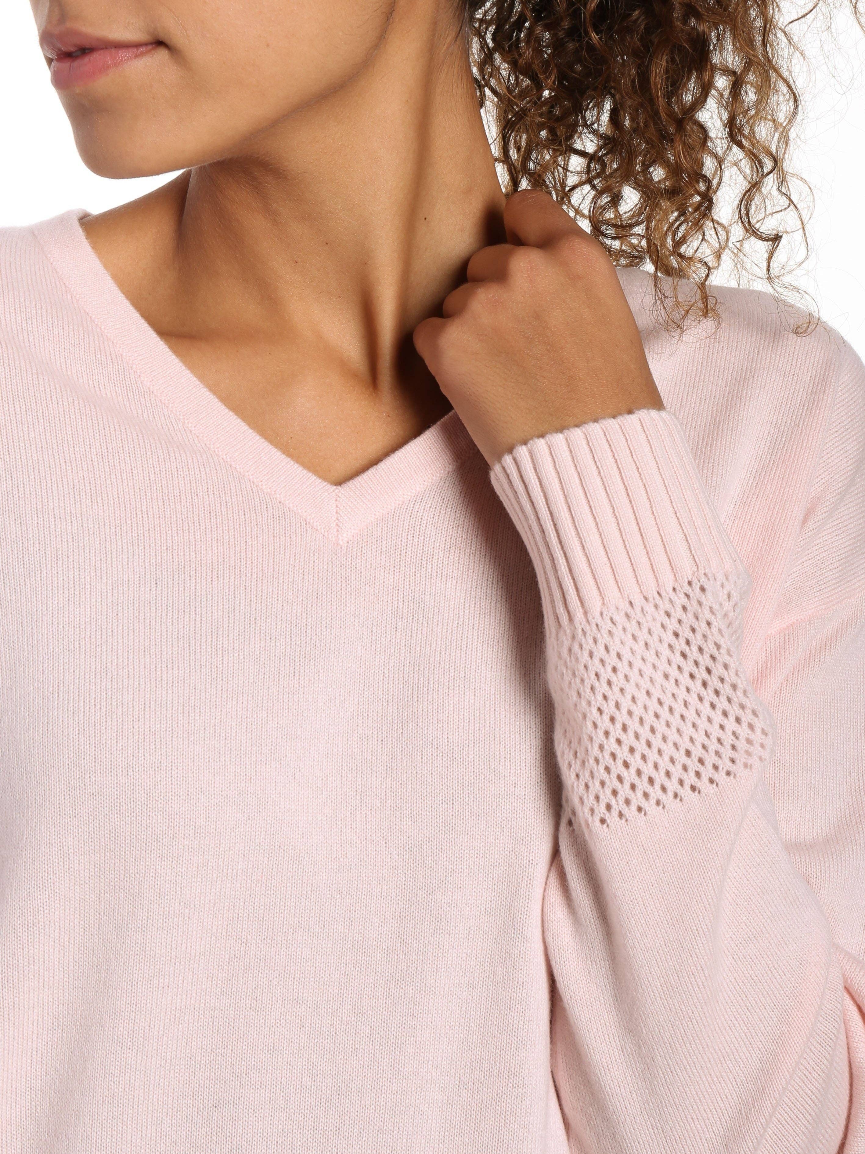 Noble Mount – Großhandel Strickpullover – Damen – Zainuno Moizni Damen-Pullover mit V-Ausschnitt aus 100% Kaschmir17