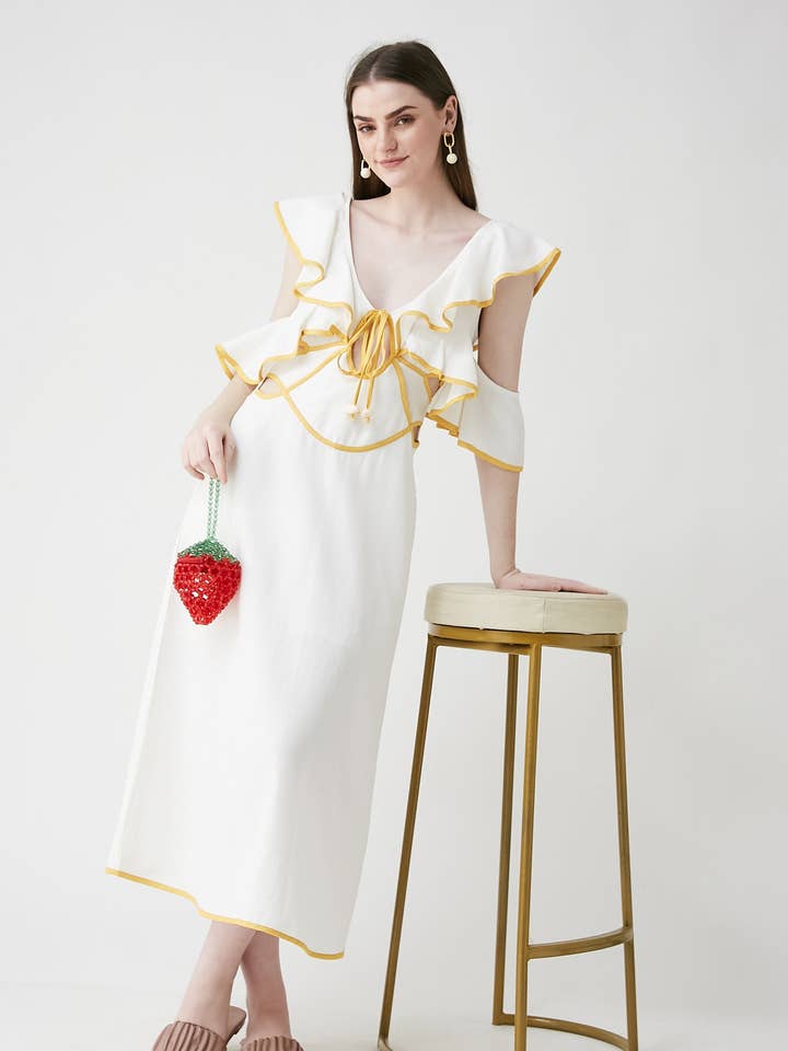 Robe blanche Oasis pour la vente par Be Sunset