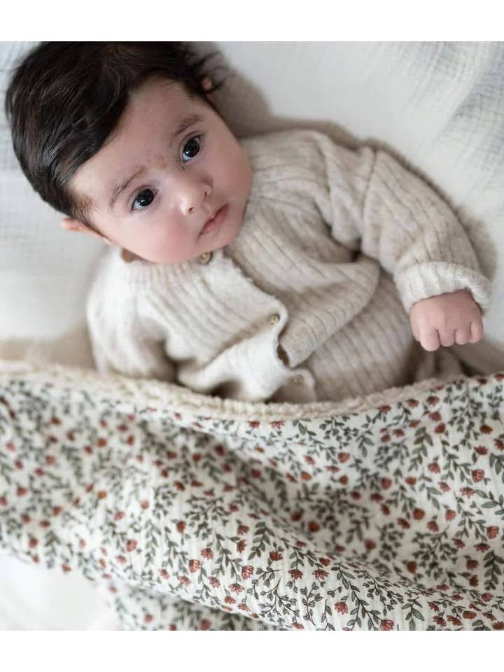 Manufacture des bébés français - Wholesale Bedding Blanket - Kids & Baby - Madeleine floral green fluffy cover1