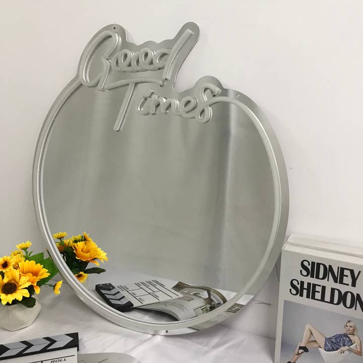 Miroir Néon LED Good Time pour la vente par BeNeonUnicorn