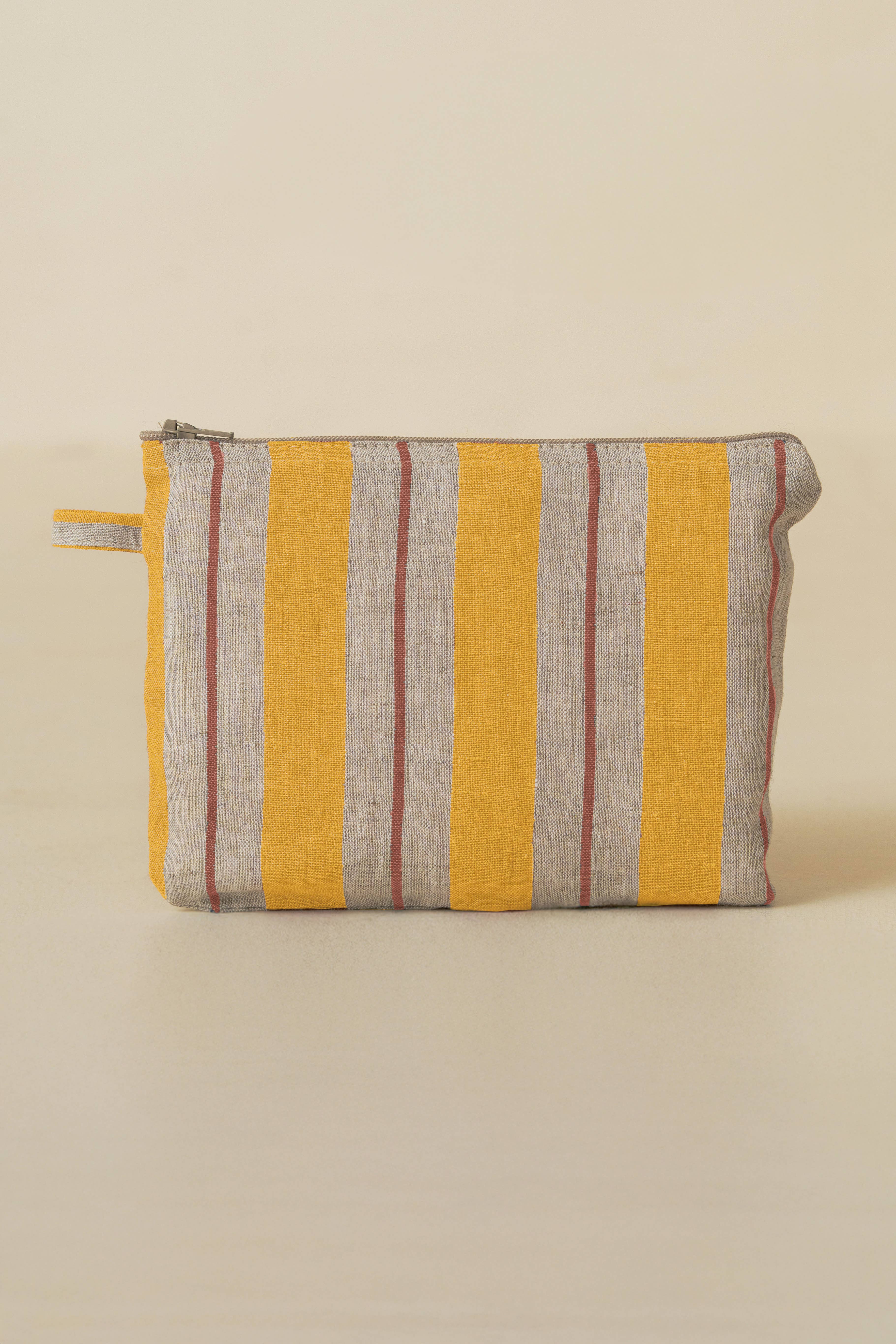 Live Linen - Wholesale Pouch - Women's - Neutral Yarn-Dyed Segue Linen Small Pouch – Casual Use4