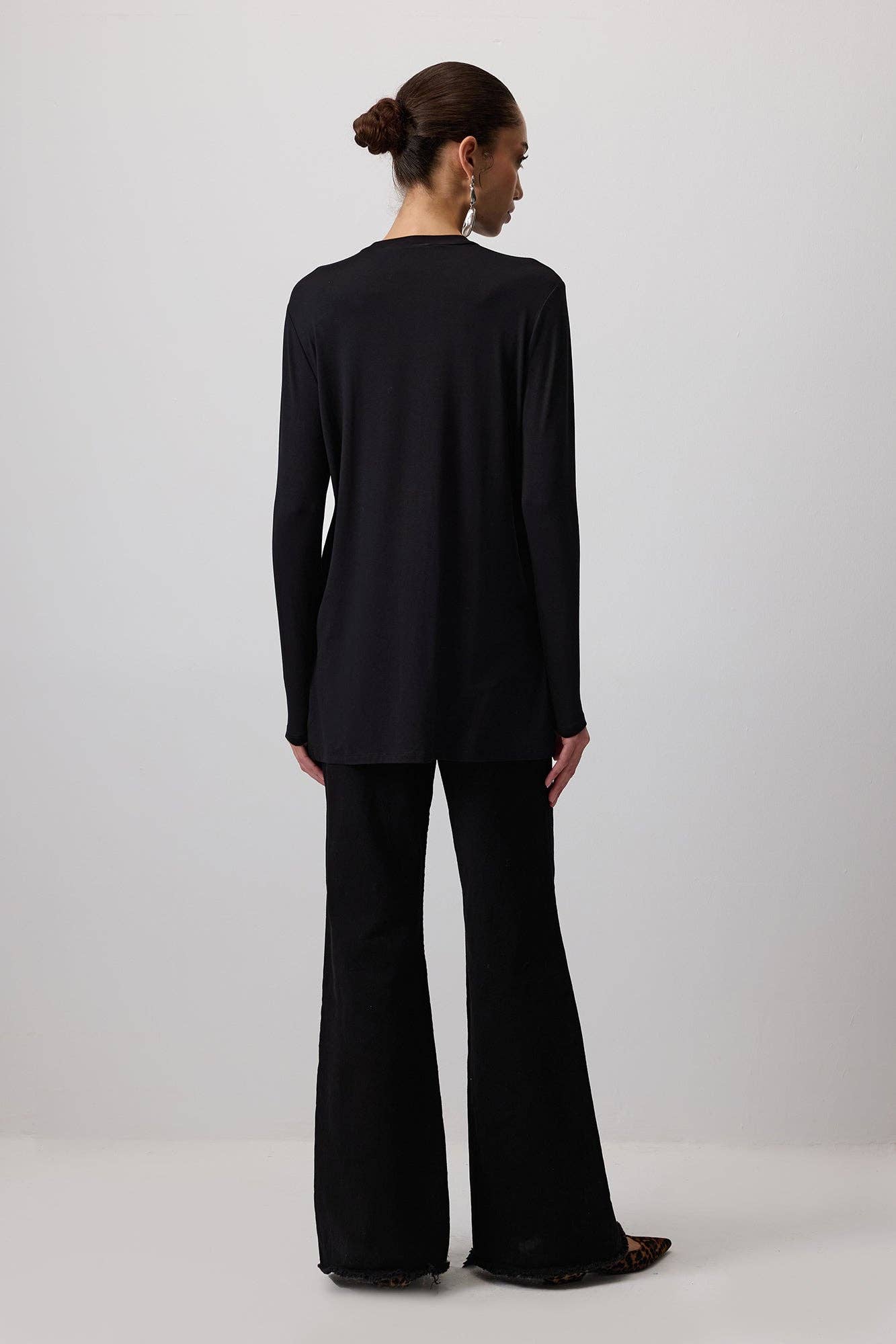 Siyah LÅNG VISKOSTUNIKA för wholesale på Faire4