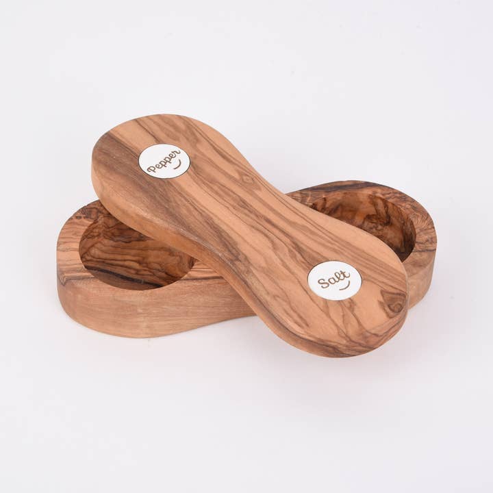Oliventræssalt- og peberholder for engroshandel hos Carré Olive Wood