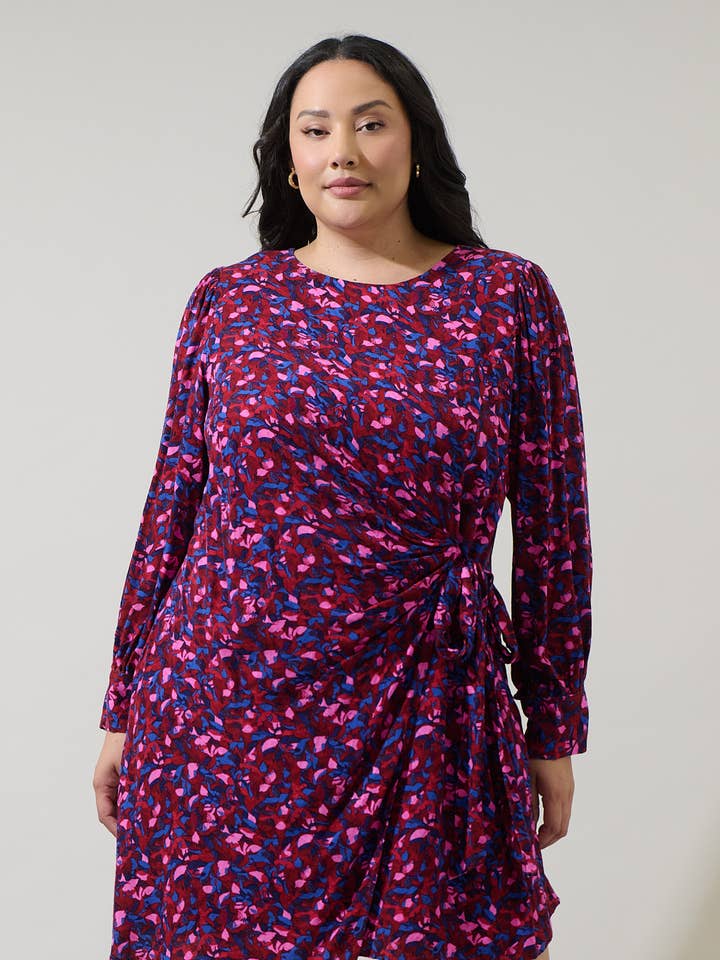 Turma Abstract Willy Wrap Mini Dress Curve for wholesale by Sugarlips