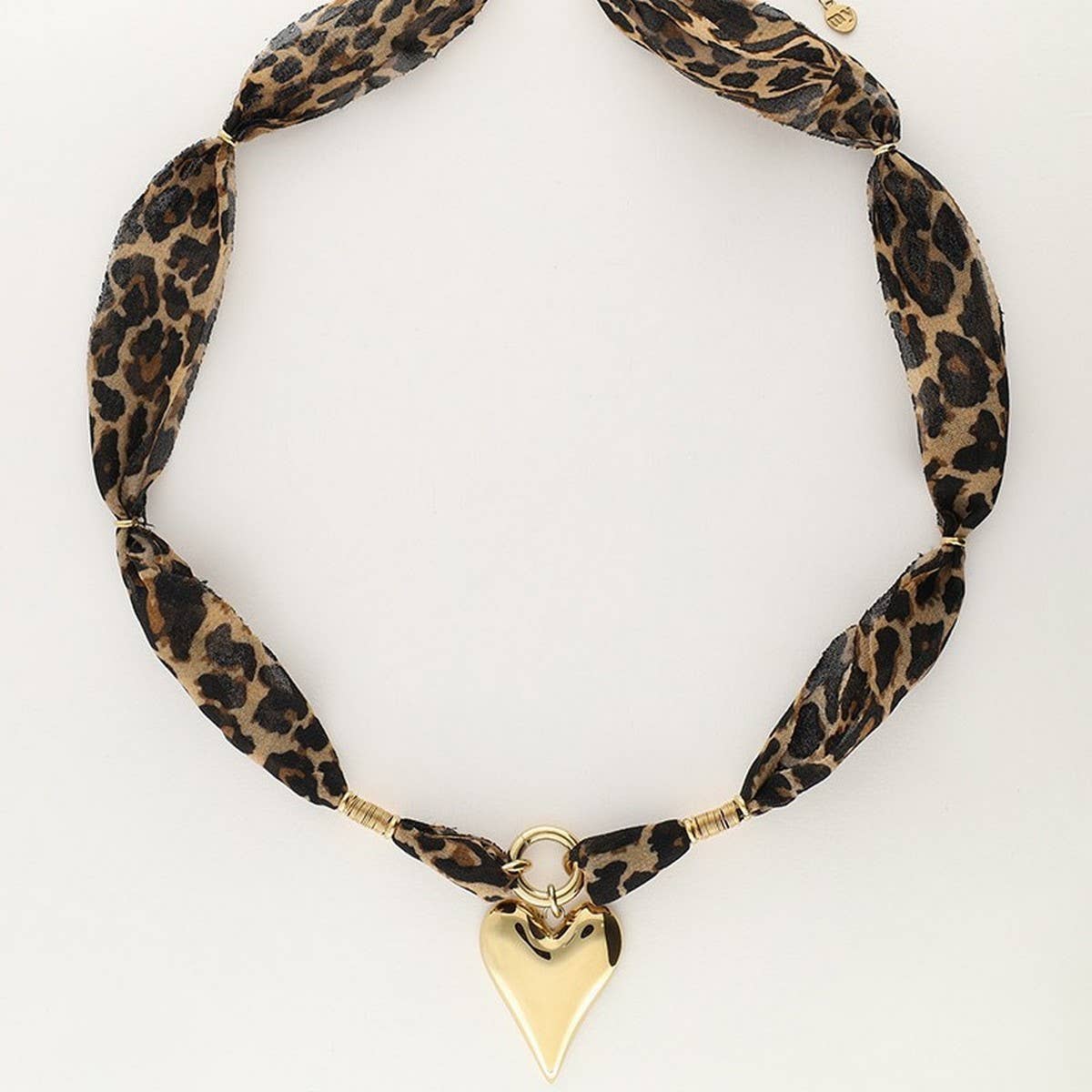 GOLD Leopard print heart stainless steel necklace_CWMM5705 for wholesale on Faire1
