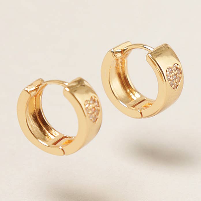 Orecchini a cuore in oro 14 carati con zirconia cubica bagnata per la vendita all'ingrosso da parte di Fashion City