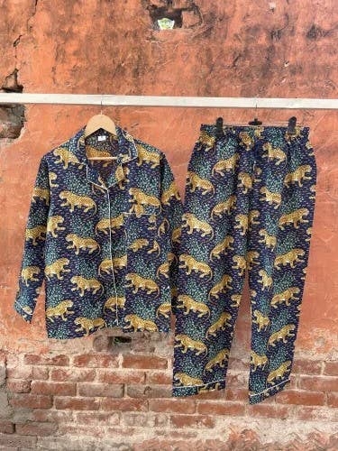 bhavnas boutique – Engroshandel Pyjamasæt - Dame – Pure Cotton PJ-sæt Pyjamasæt Tiger Print Natkjole Kvinder
