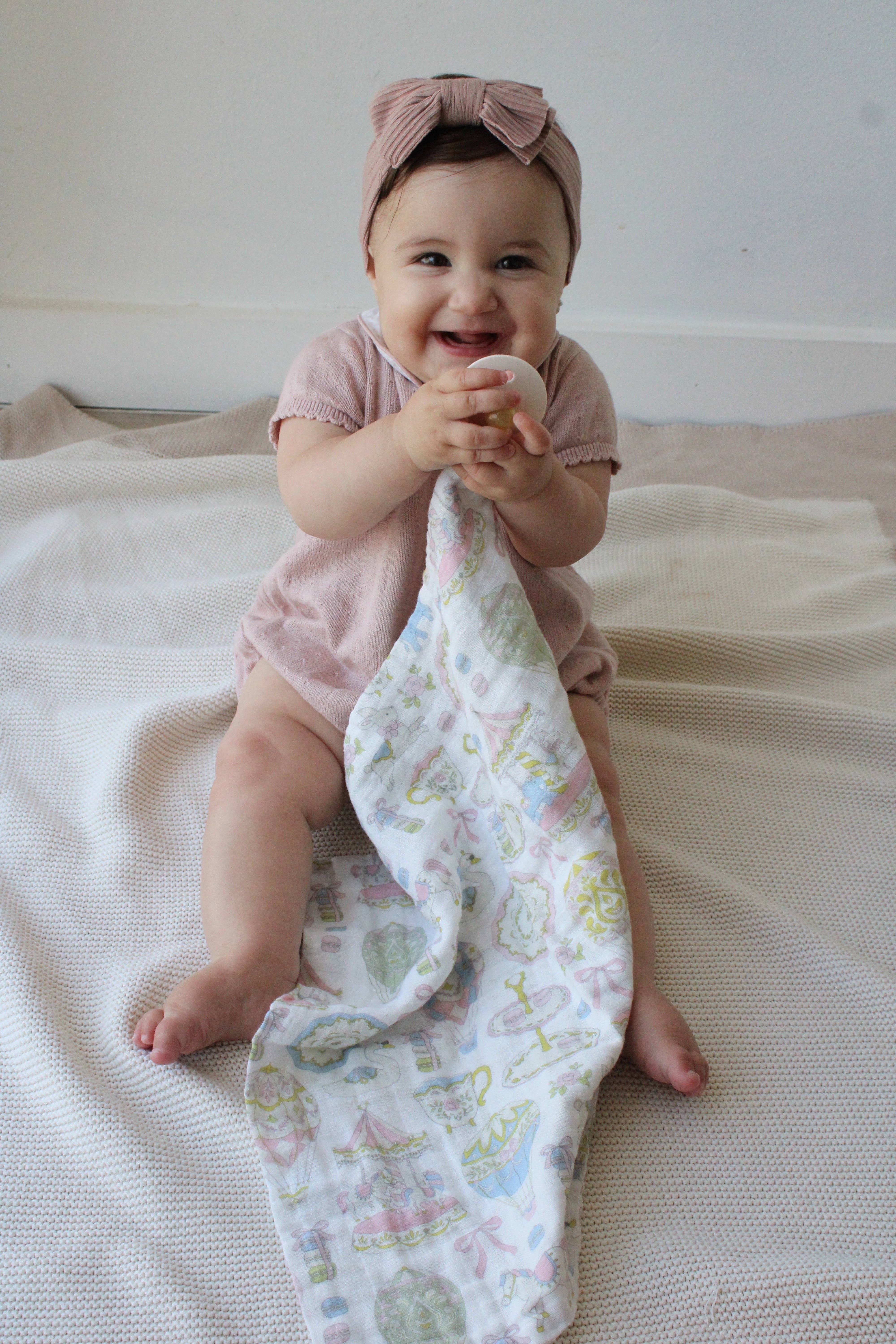 Little Threads - Wholesale Security/Cuddle Blanket - Baby - Dreamy Carousel Lovey0