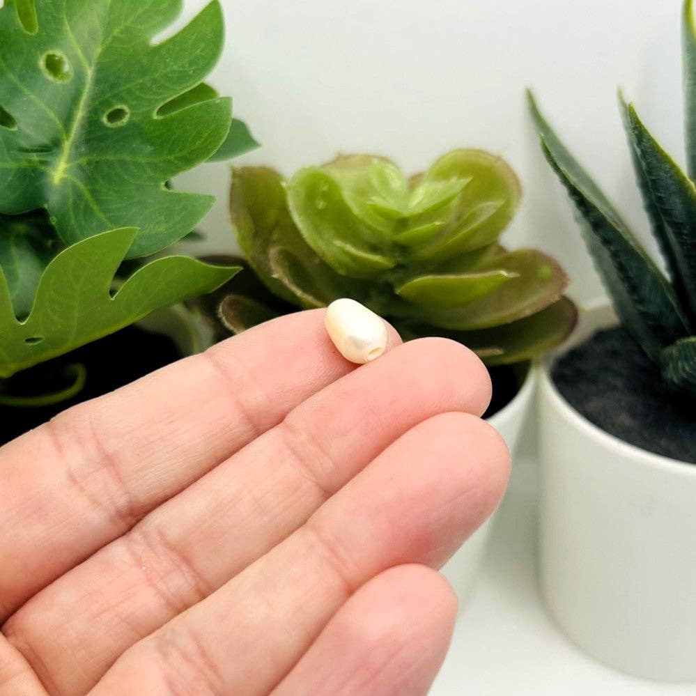 Guerrilla Charm - Wholesale Beads - Drilled Cultured Freshwater Pearl Beads, 7x7mm1