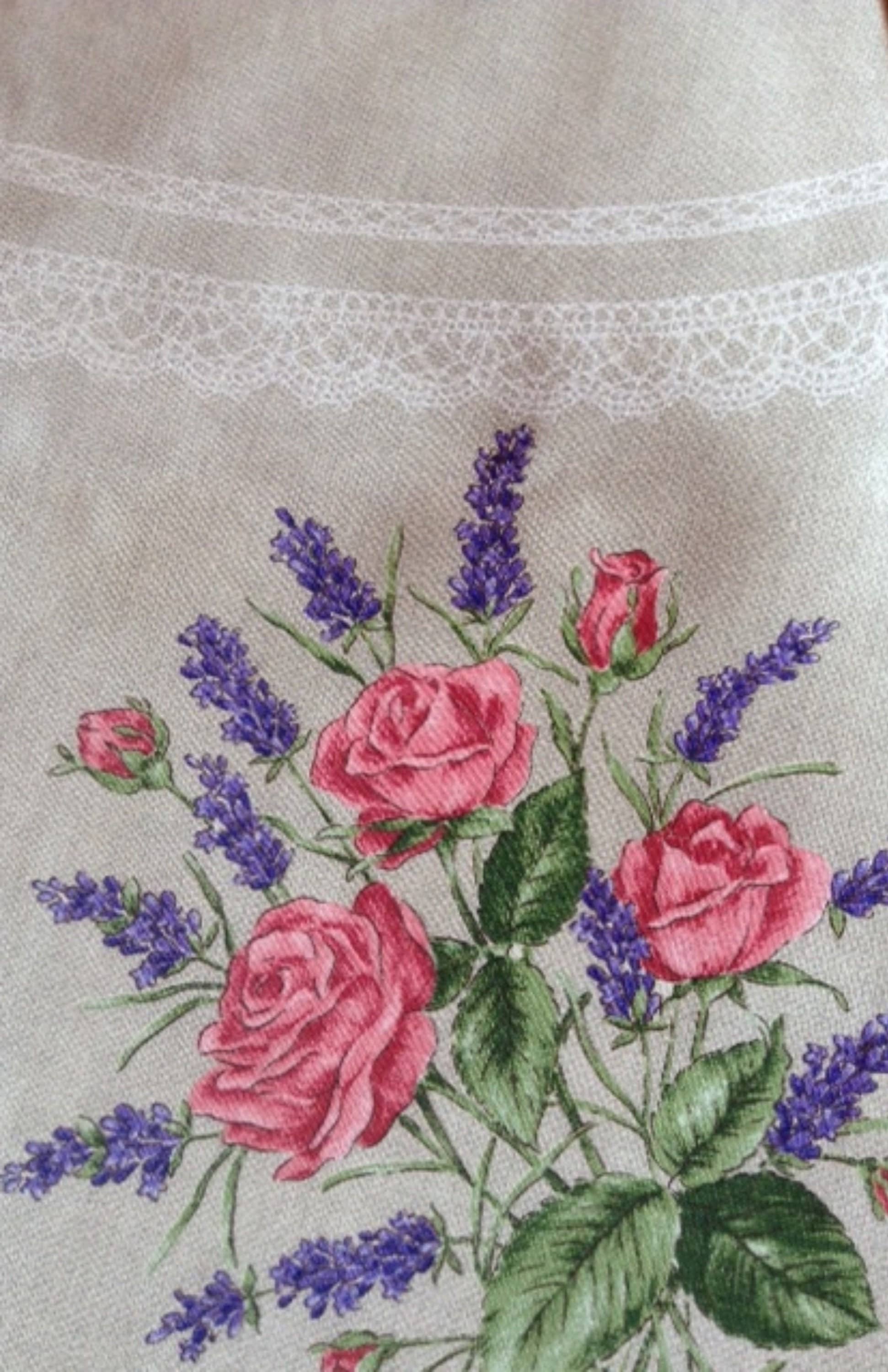 La Maisonnette – Großhandel Tischdecken – Französische Tischdecke Lavender & Roses, laminiert, abwischbar2