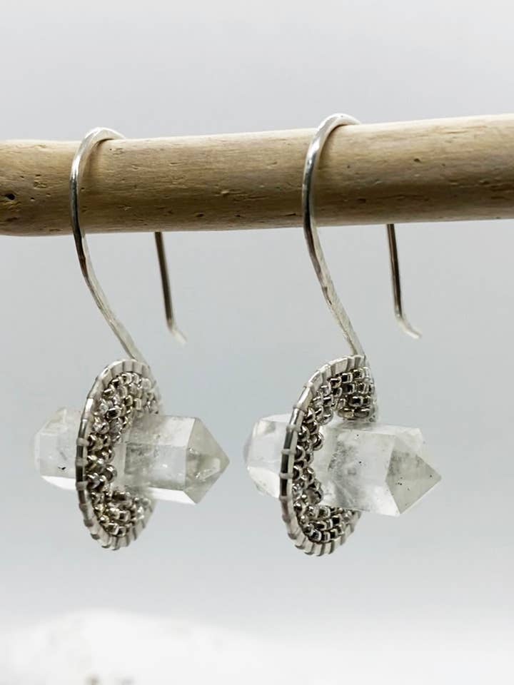 Kristallkrok örhängen för wholesale av Naomi Star Designs