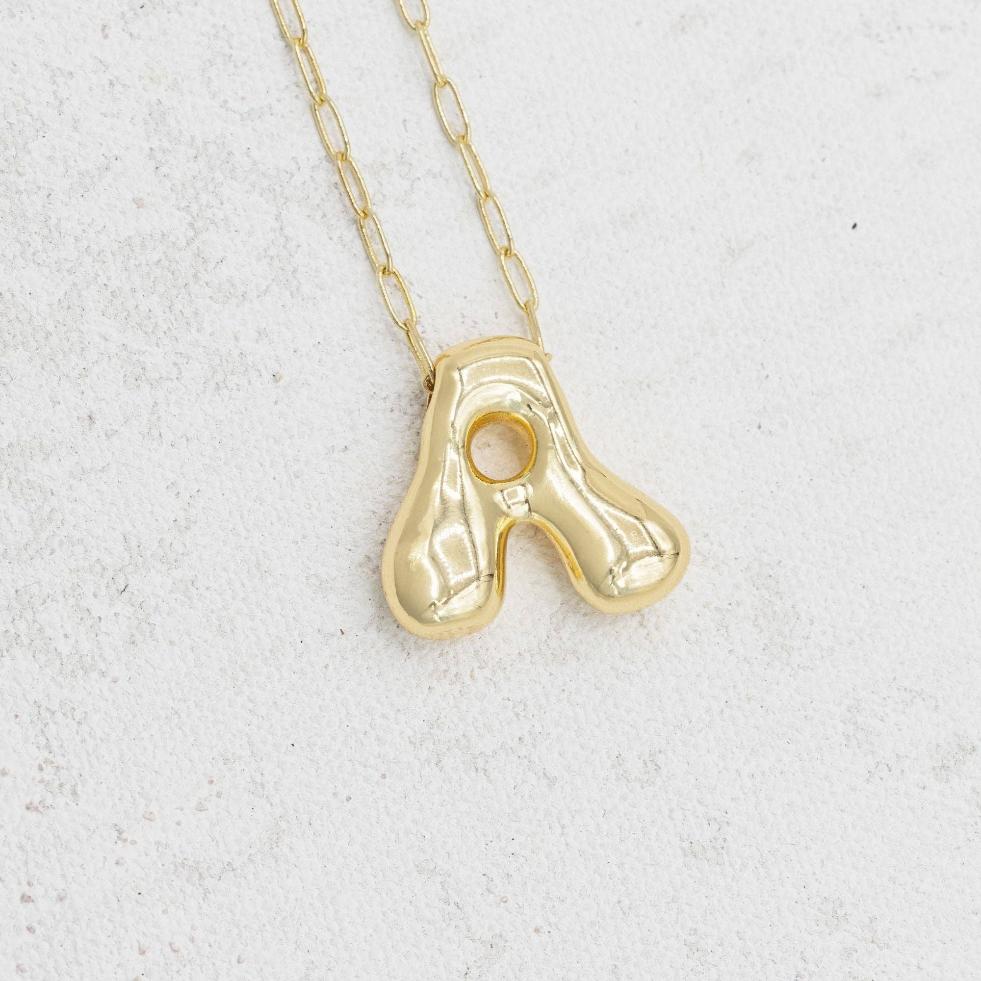 EMERSON & OLIVER - Vente Colliers à pendentif - Collier en forme de lettre à bulles en or25