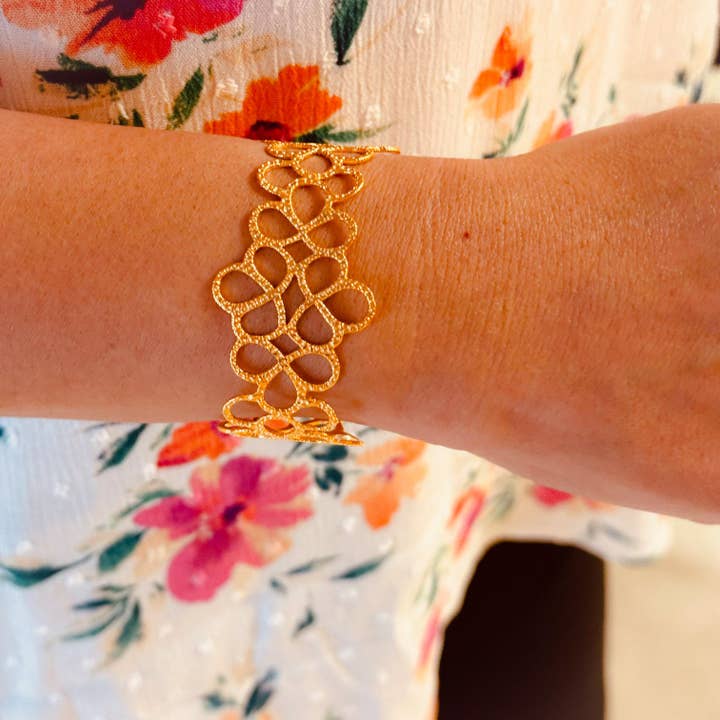 Pulseira Punho em Renda por atacado de Lexi Jewelry