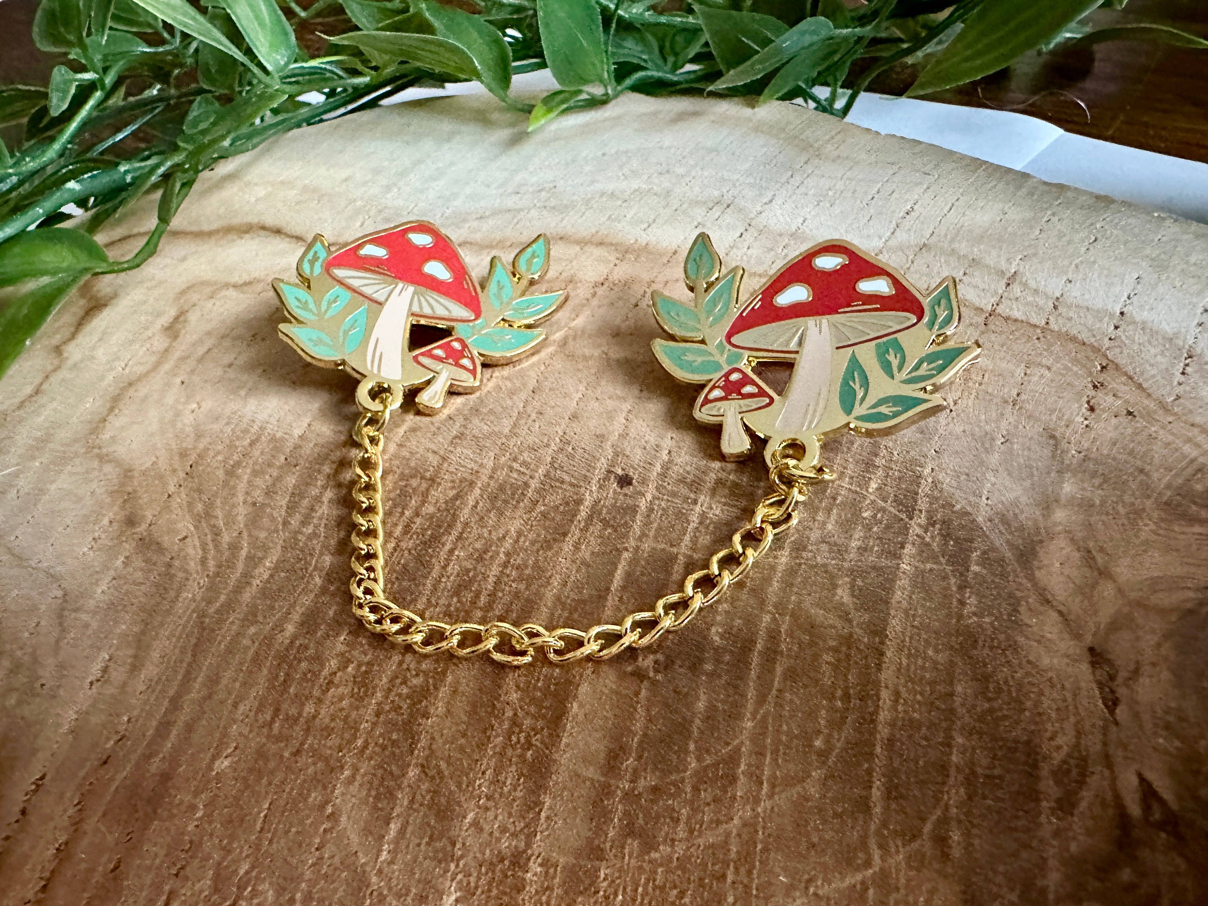 Magic&Books - Wholesale Choker/Collar - Mushrooms Enamel Collar Pin2