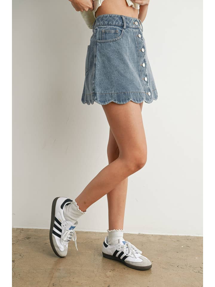 BUTTERMELON - Wholesale Skirt - Women's - Buttoned Scallop Denim Skirt - BMS7702