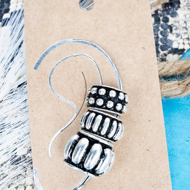 Wholesale Accessory Market - Wholesale Jewelry Set - TIPI Cowgirl Canyon Studded Silvertone Cuff Earrings Set