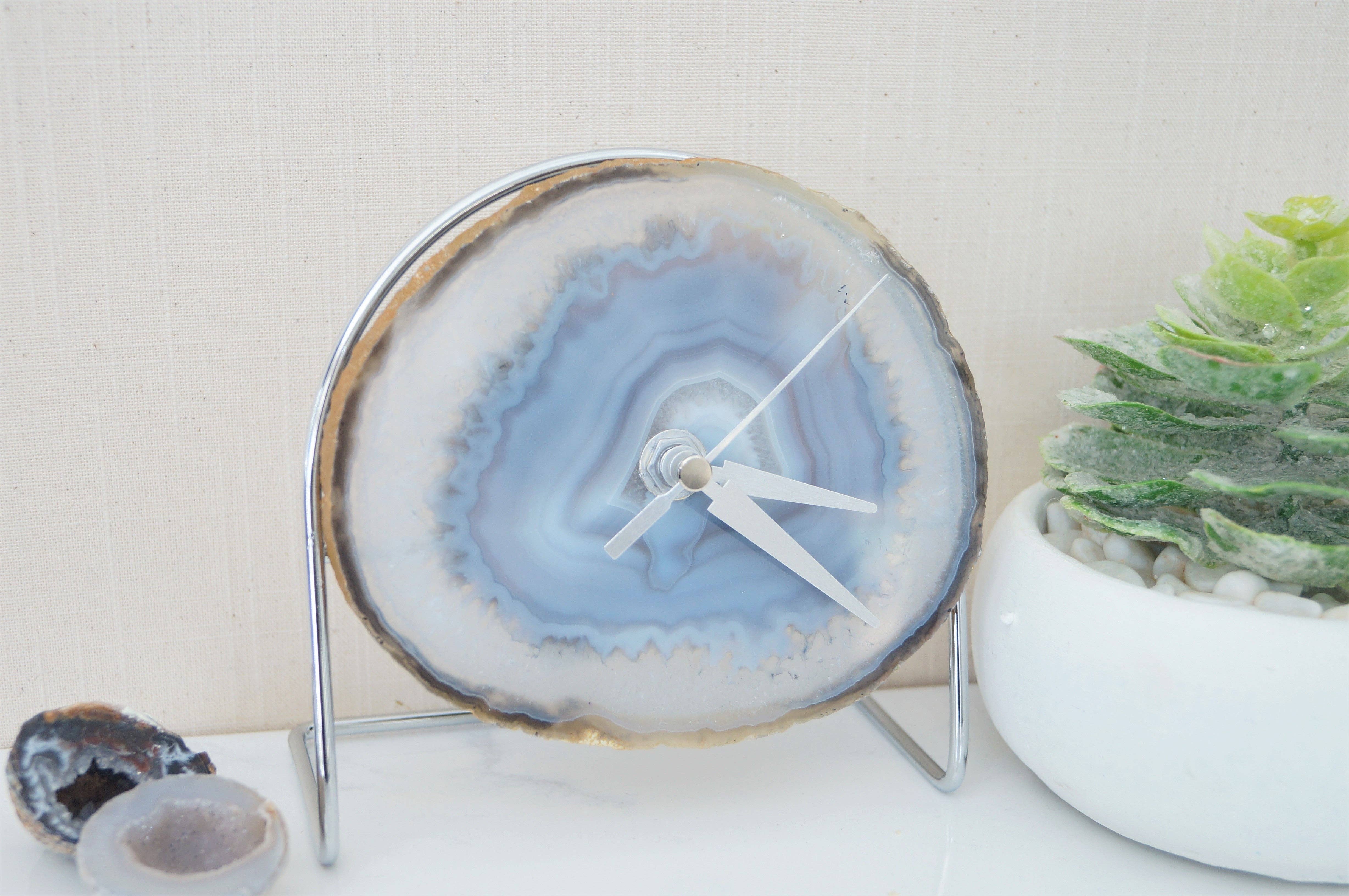 The Crushed Crystal - Wholesale Desk Clock - Wholesale Starter set 9 Grey / White Agate Desk Clocks1