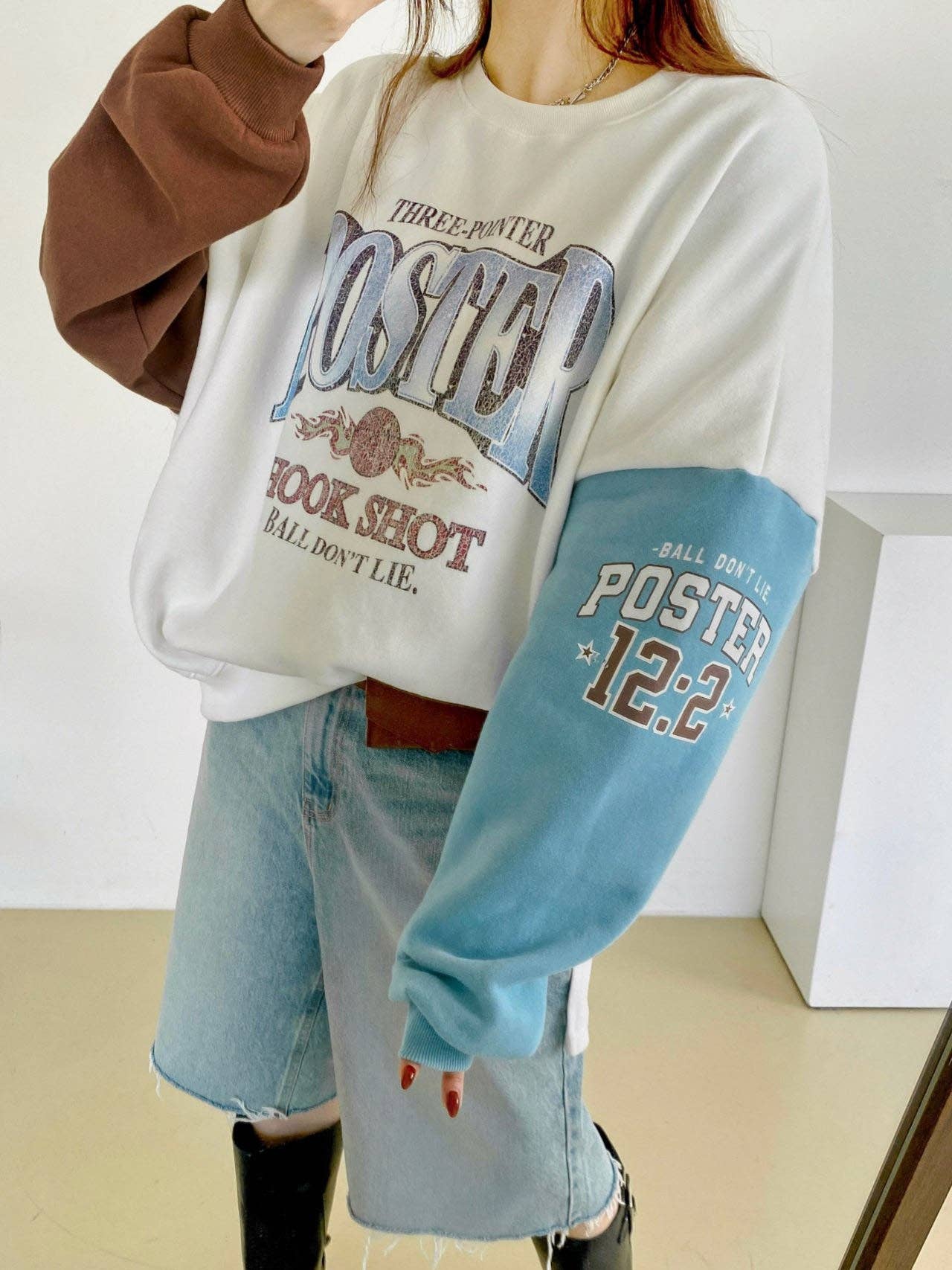 Little Light - Wholesale Graphic Sweatshirt - Women's - Poster Hook Shot Vintage Color-Block Sweatshirt4