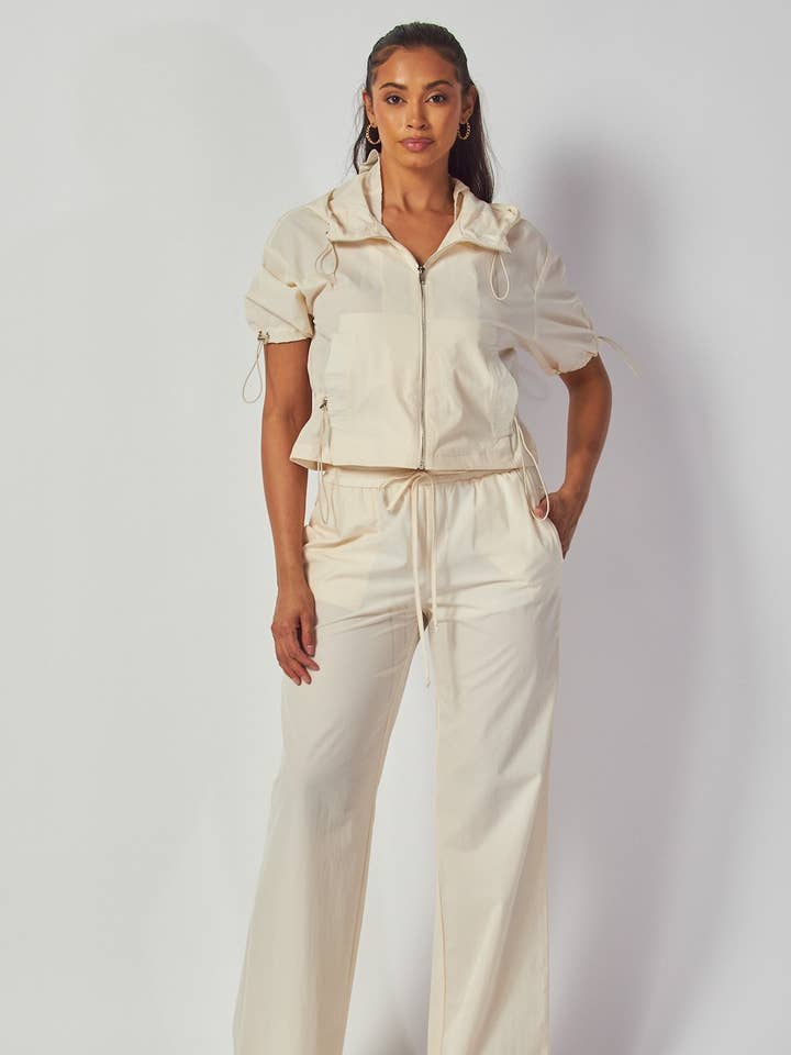 Alessia Kurzarm-Kapuzenjacke & Hose Set (HDC33137A) für den Großhandel von Hot & Delicious