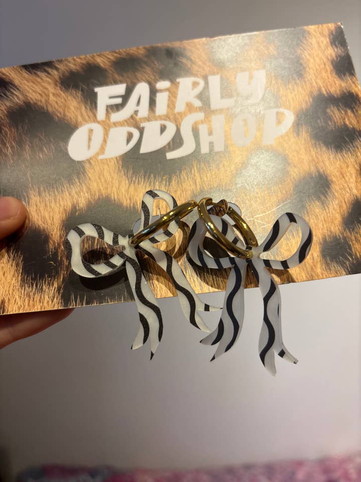 Black and white bows for wholesale by Fairly Odd Shop