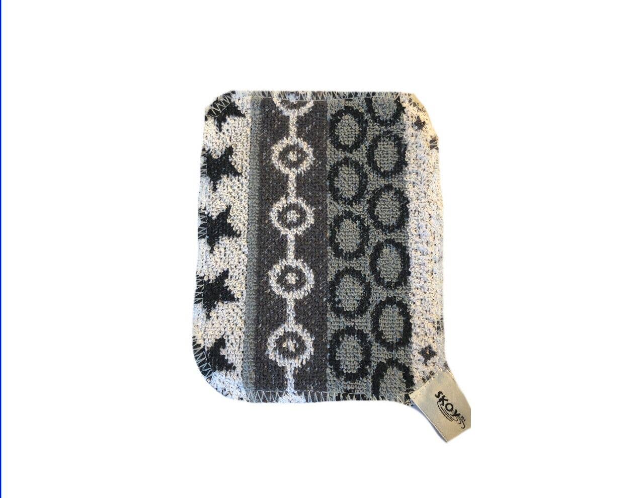 Skoy Enterprises, LLC - Wholesale Cleaning Sponge - Skoy Scrub 2PK - Monochromatic Assorted Design1