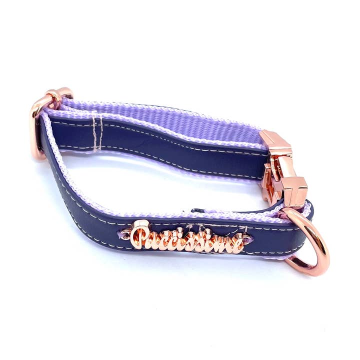 Collier en orchidée pour la vente par Puccissimé Pet Couture