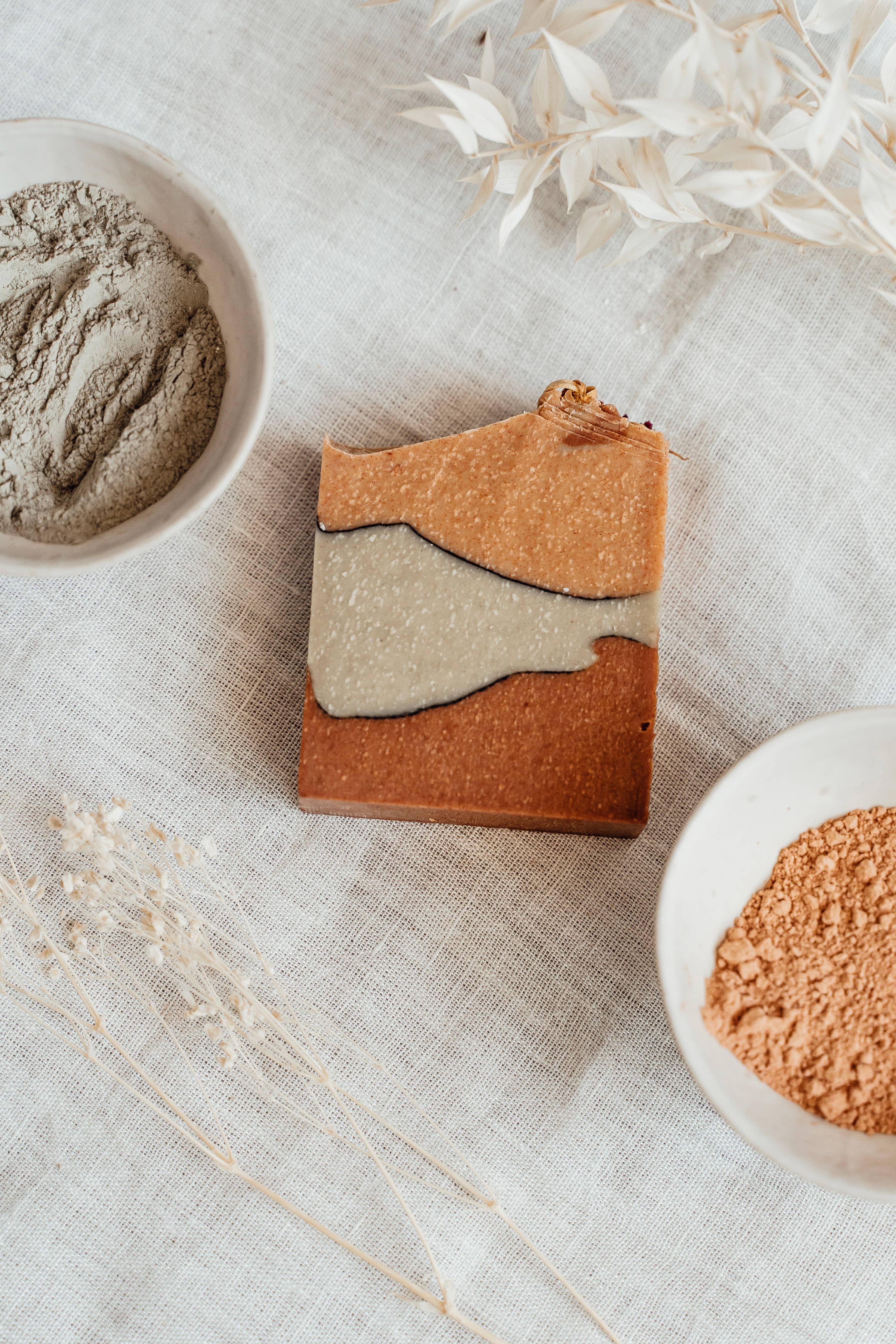 Moreva - Vendita all'ingrosso Saponette - Colors of Nature - Sapone naturale fatto a mano con argille e fragranze di agrumi1