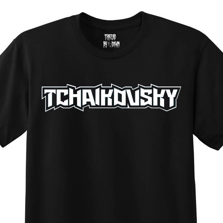 Tchaikovsky, Klassischer Musikkomponist im Heavy-Metal-Stil T-Shirt für den Großhandel von Thread By Dawn
