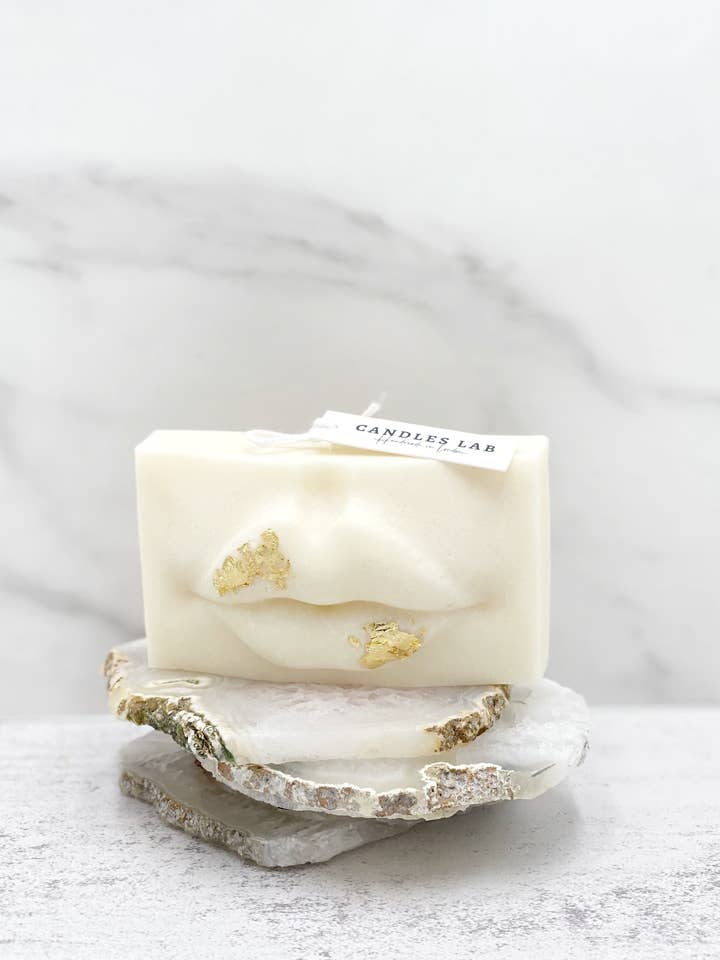 Candles Lab - handmade soy wax large lip candle for wholesale by Candles Lab