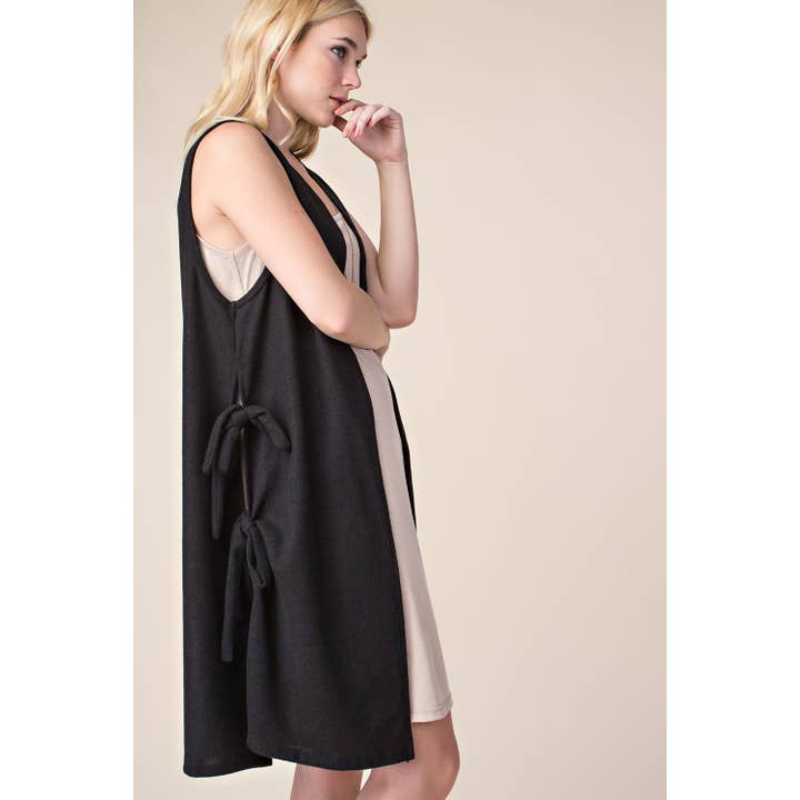 GILET APERTO CON LACCI LATERALI per la vendita all'ingrosso da parte di VOCAL