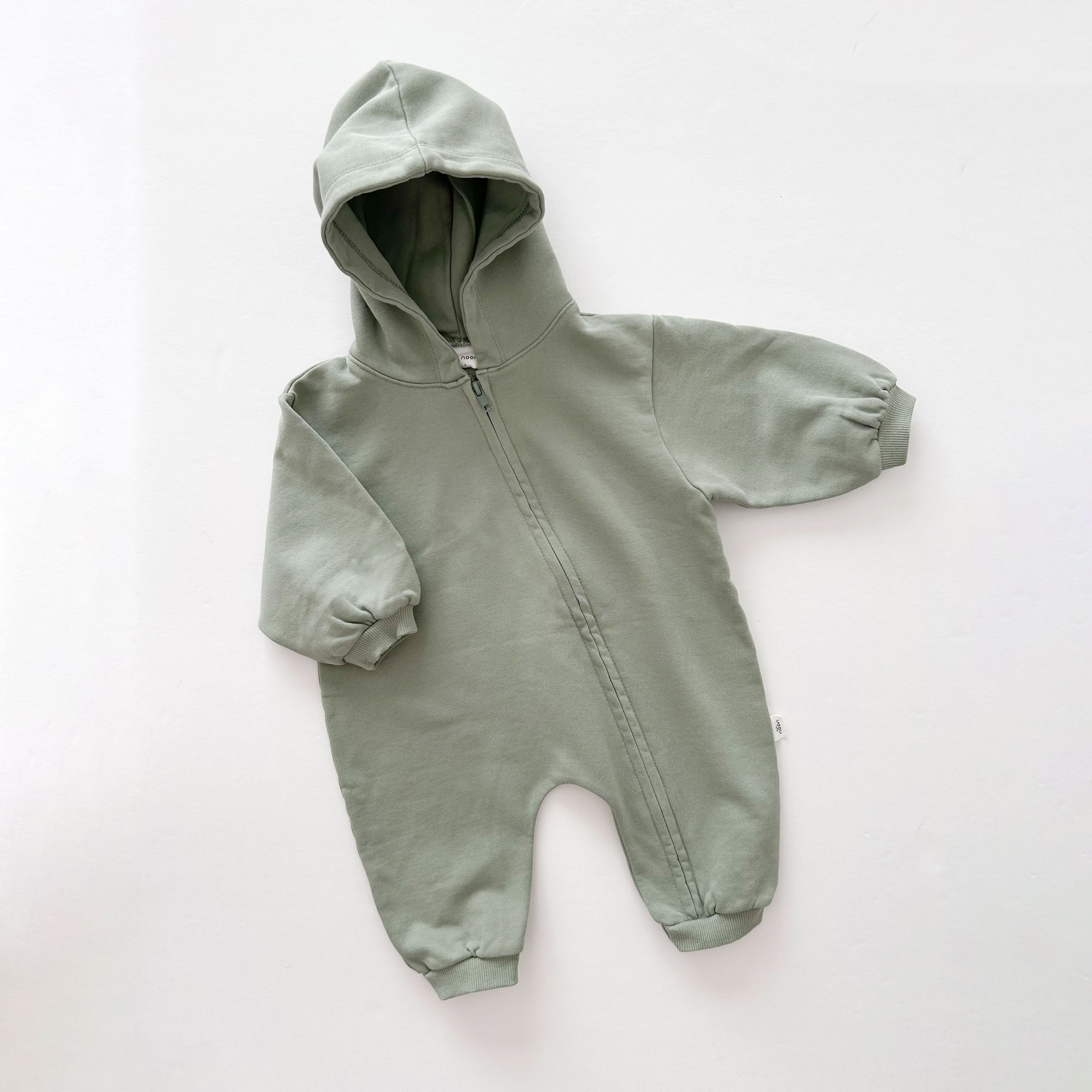 At Noon – Engroshandel Romper - Baby – [At Noon Original Design] Babypigmentfarvet hættetrøje med lynlås (3m-3y) -Olive0