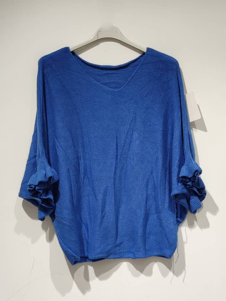 MILA PE25 lichtgewicht trui met V-hals en wijde volantmouwen voor wholesale door Pomelo paris