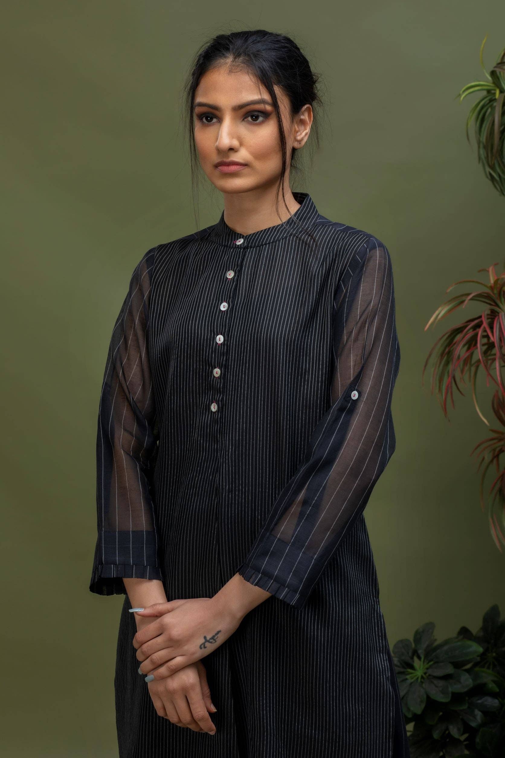 House of Amaya – wholesale Tunic – Women’s – Handwoven Black Stripes Short Kurta3