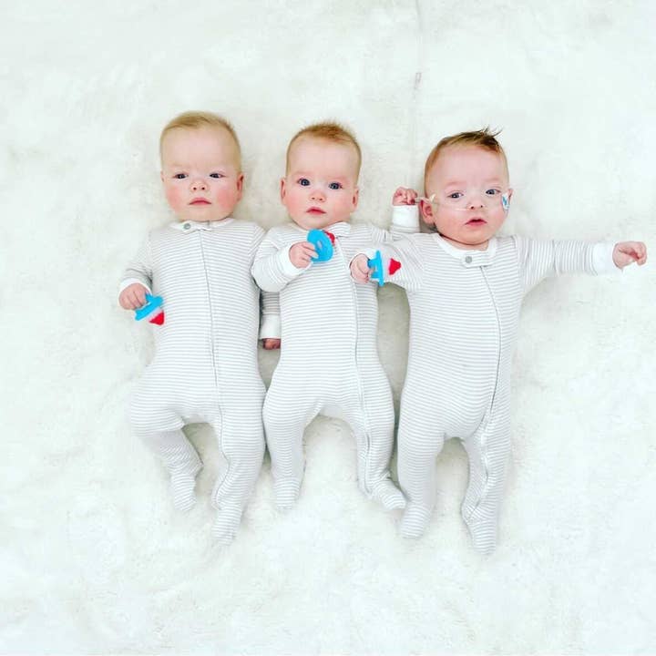 Itzy Ritzy - Wholesale Teether (Not Clip-On) - Baby - Teensy Teether™ Hero Pop Soothing Silicone Teether7