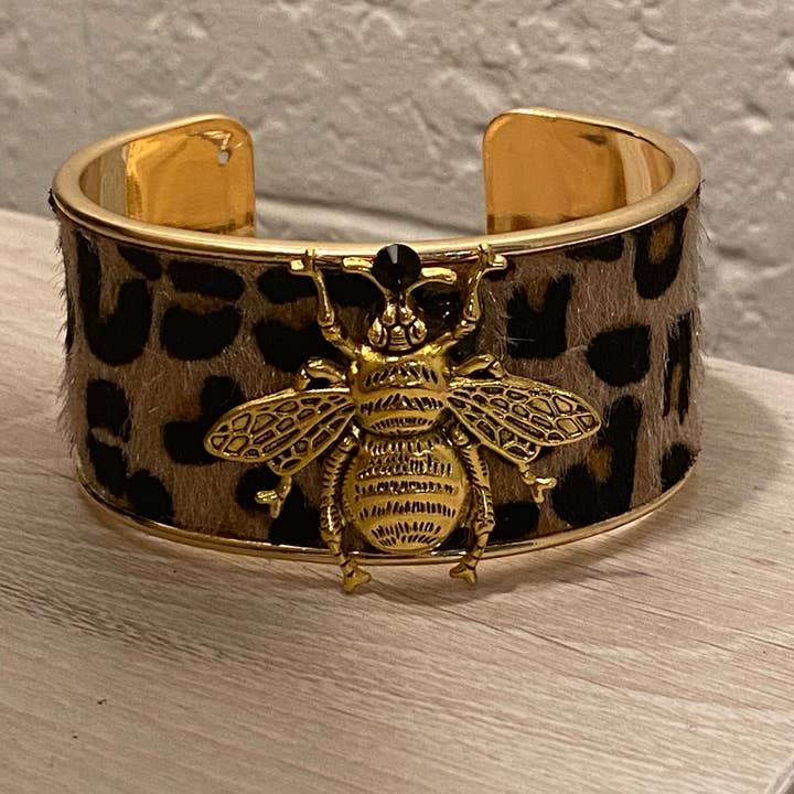 Anthologie, Co. - Wholesale Cuff Bracelet - Queen Bee Cuff Bracelet - Bee Embellished Bracelet13