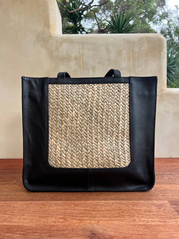 Odette Tas // Gestructureerd Zwart voor wholesale door Hobo and Hatch