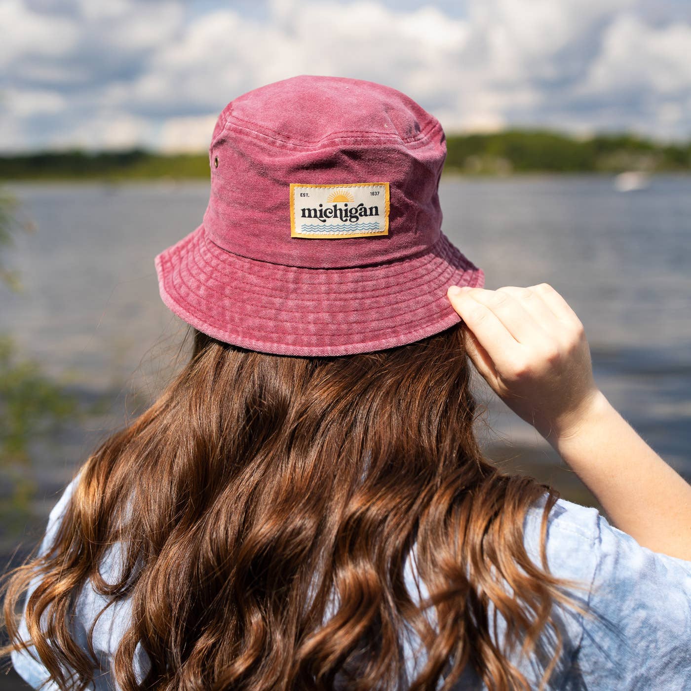 Stuck on Michigan - Vente Bob – femme - Chapeau seau patch Michigan – Chapeau de soleil teint vintage4